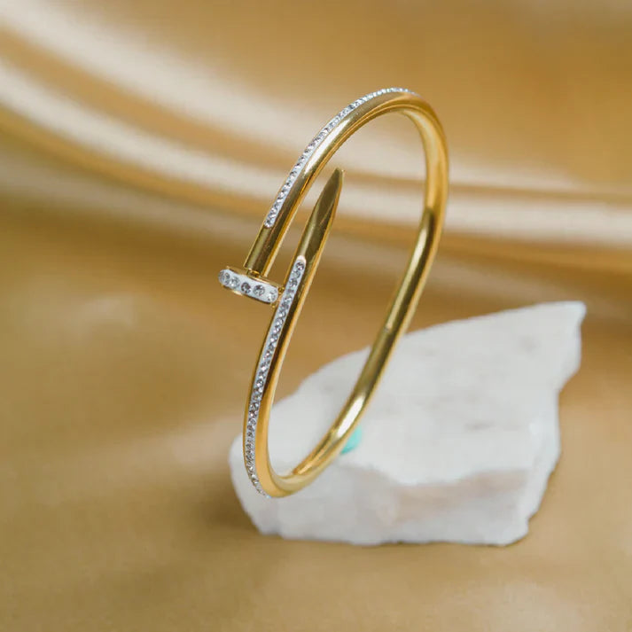 Nail Diamond Bracelet